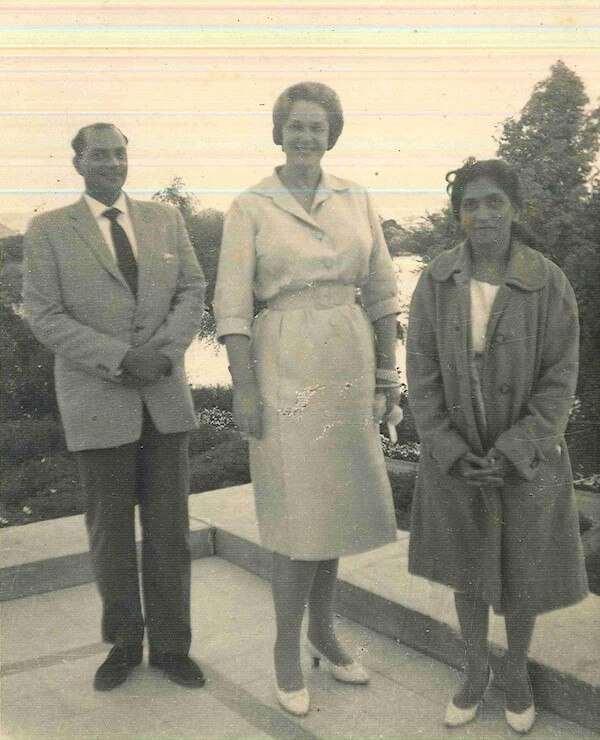 Tajbibi and Alwaez Abualy with Mata Salamat Om Habibeh Aga Khan in Aswan, Egypt, 1963